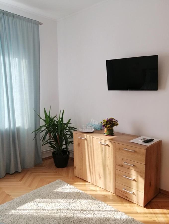 Check-In Kaya Hotel Nagyszeben Kültér fotó