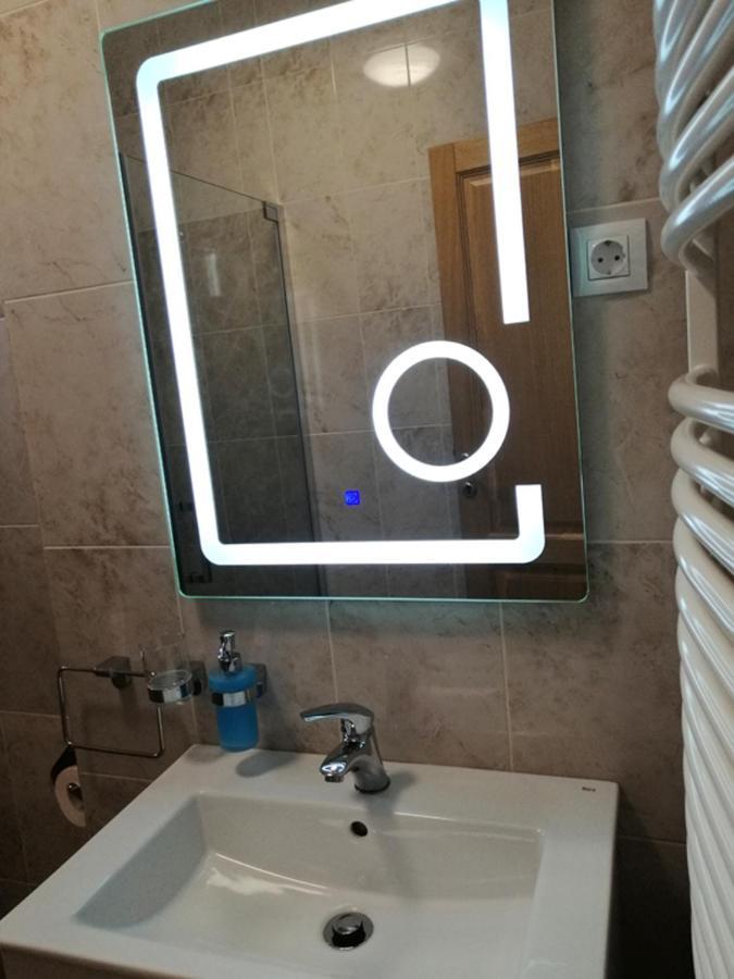 Check-In Kaya Hotel Nagyszeben Kültér fotó